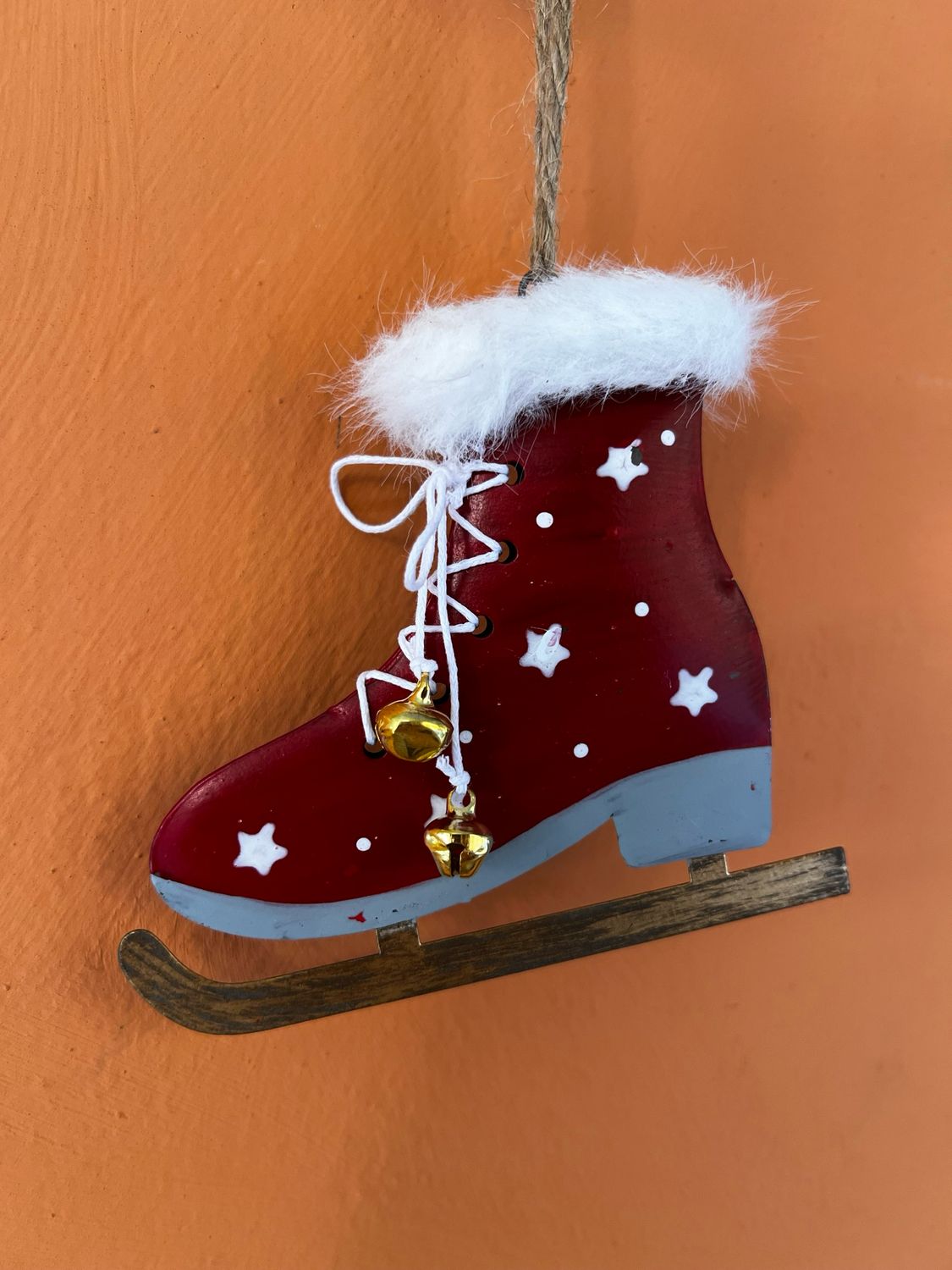 Pattino in Latta Rosso con peluche bianco