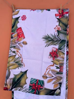 Runner Cotone Agrifoglio e Pacchetti di Natale Runner Cotone Agrifoglio e Pacchetti di Natale