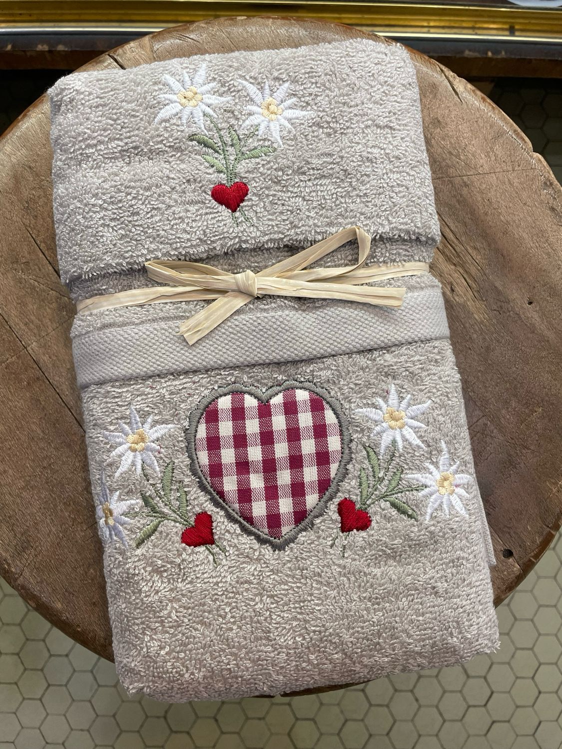 Asciugamano e Ospite Cuore Grigio Chiaro