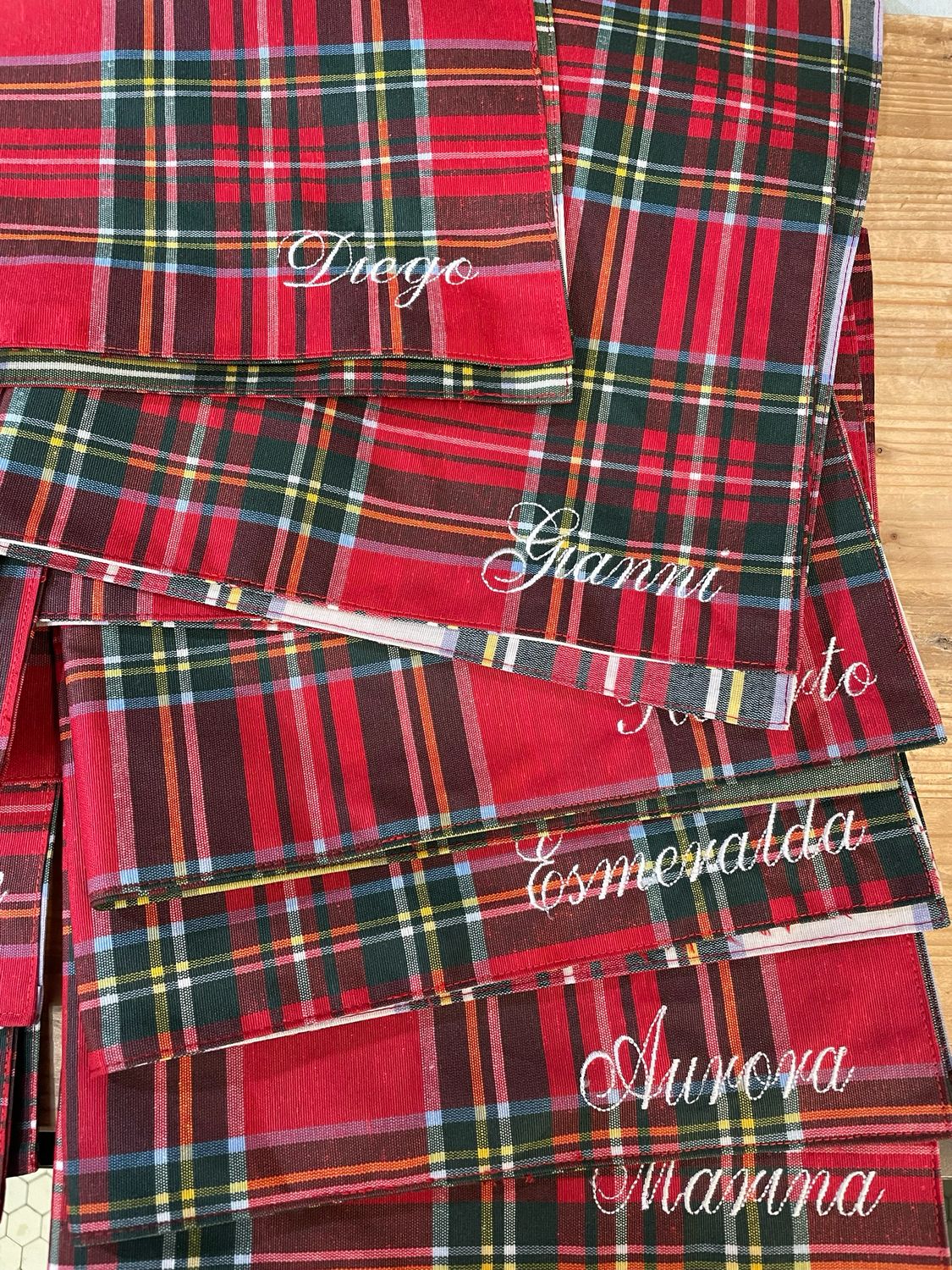 Personalizzazione Tovagliette con Ricamo