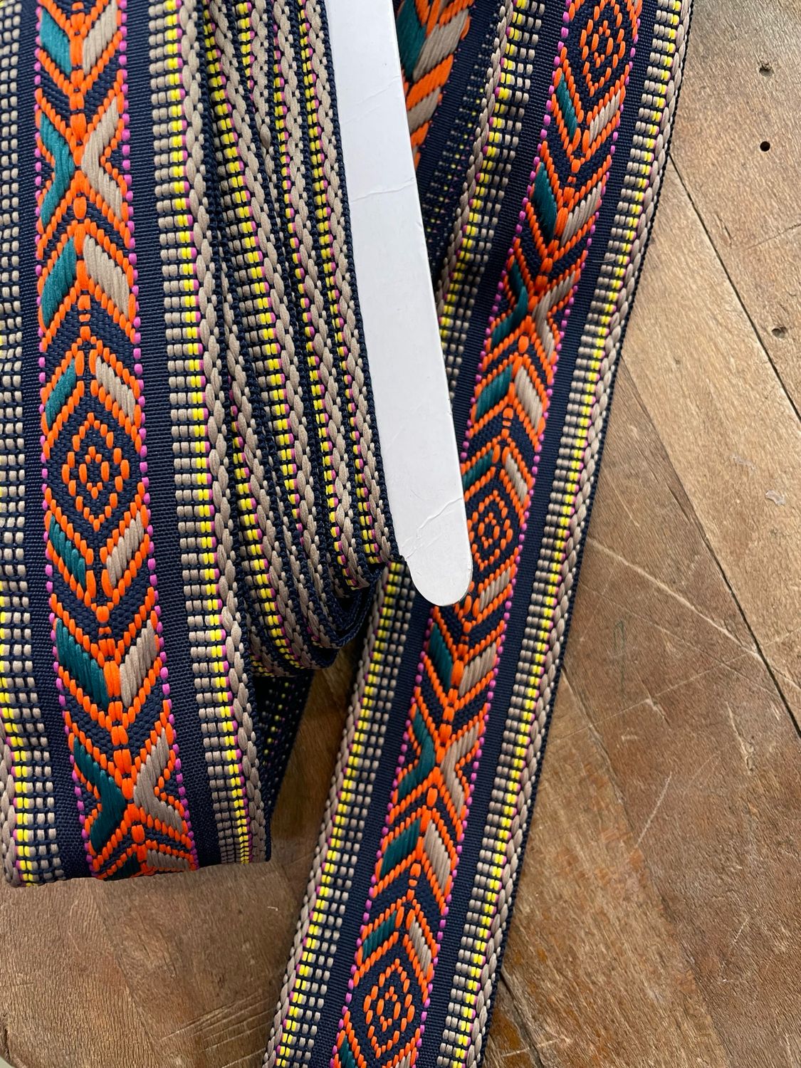 Bordo Etnico Alto Blu