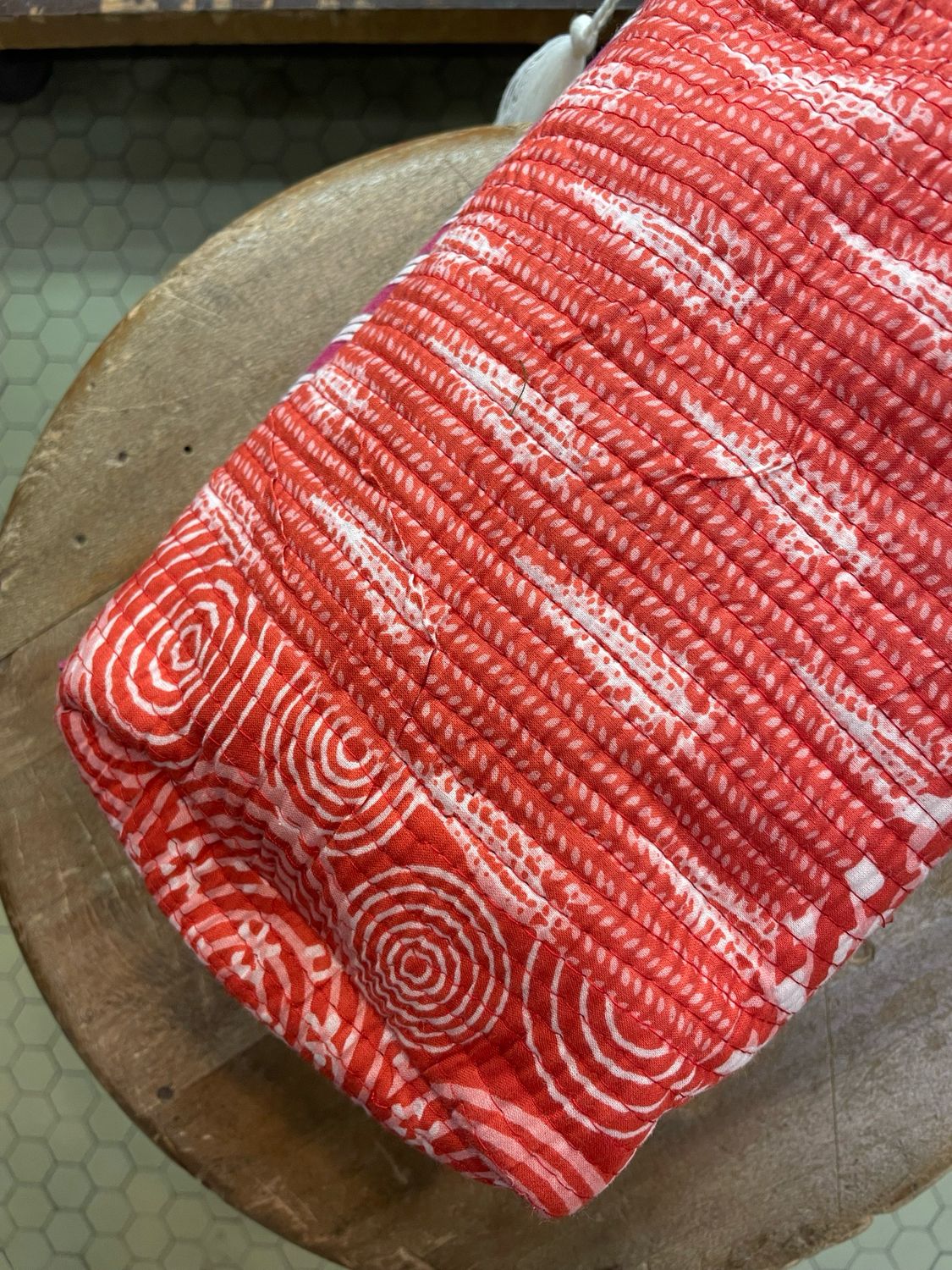 Beauty Indiani Base Rosso disegni bianchi