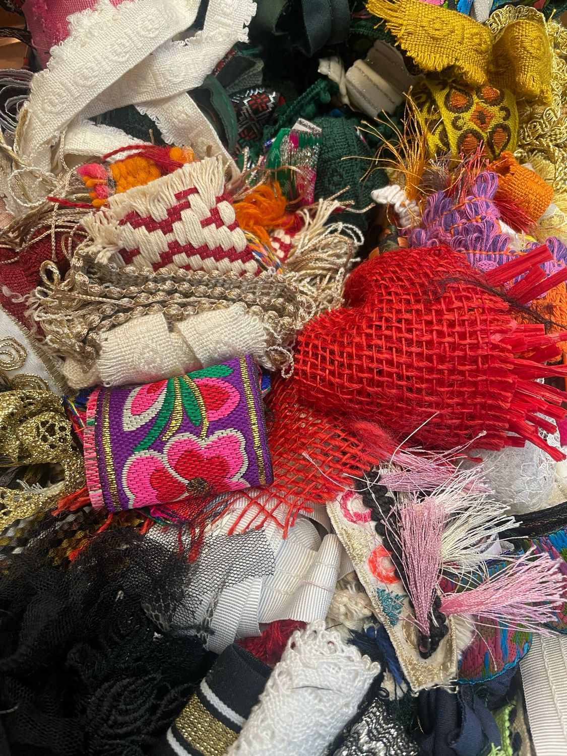 Pacchi Bazza Passamanerie e Bordi