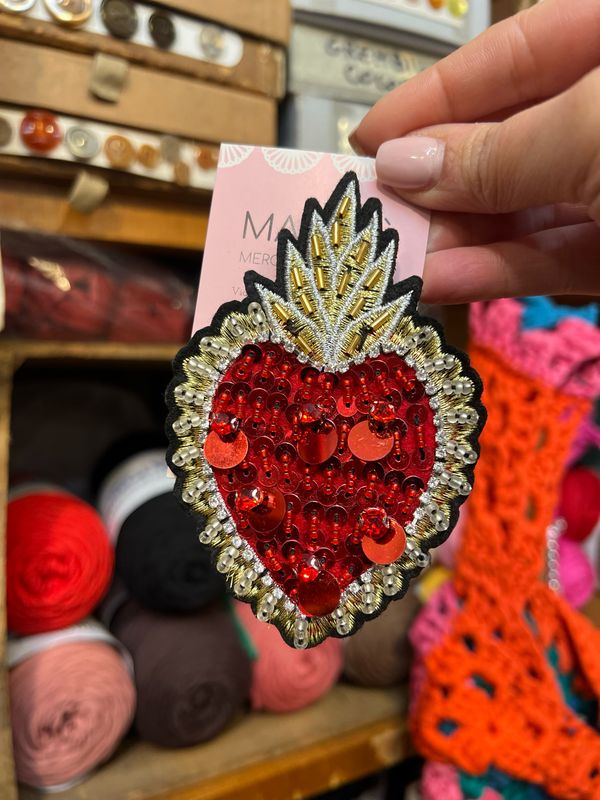 Spilla Manabì Cuore Sacro Spilla Manabì Cuore Sacro