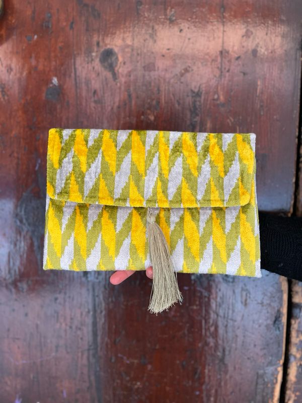 Pochette Velvet Grigia, Pistacchio e Gialla Pochette Velvet Grigia, Pistacchio e Gialla