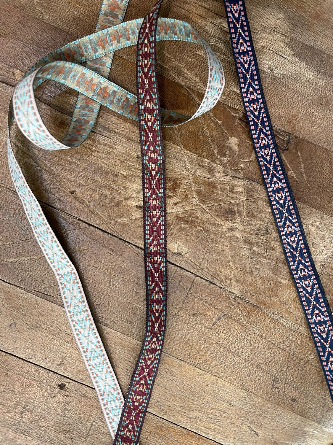 Bordo Ricamato Etnico 1 cm Bordo Ricamato Etnico 1 cm