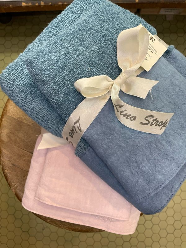 Asciugamano e Ospite con Bordo in Lino