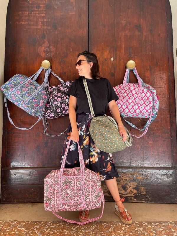 Duffle Bag Indiano fiori Rosa e Turchesi fondo righe Bianco/Nero