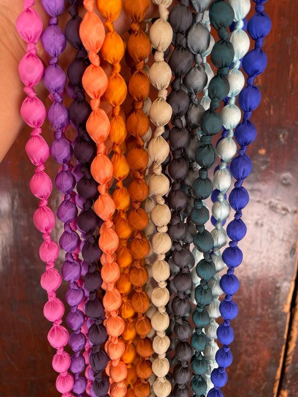 Collana Perline Legno e Seta