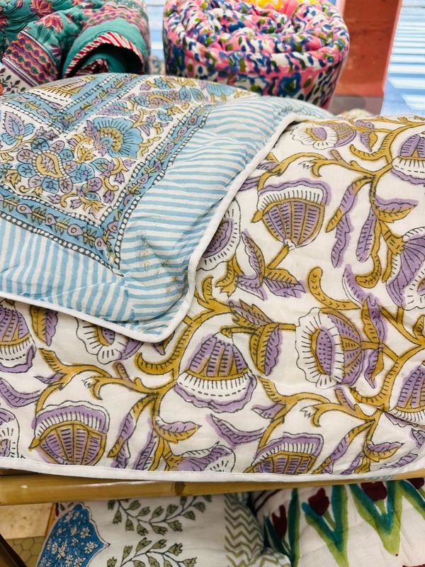 Trapunta Morbida 180X225cm PIAZZA E MEZZA fiori base celeste