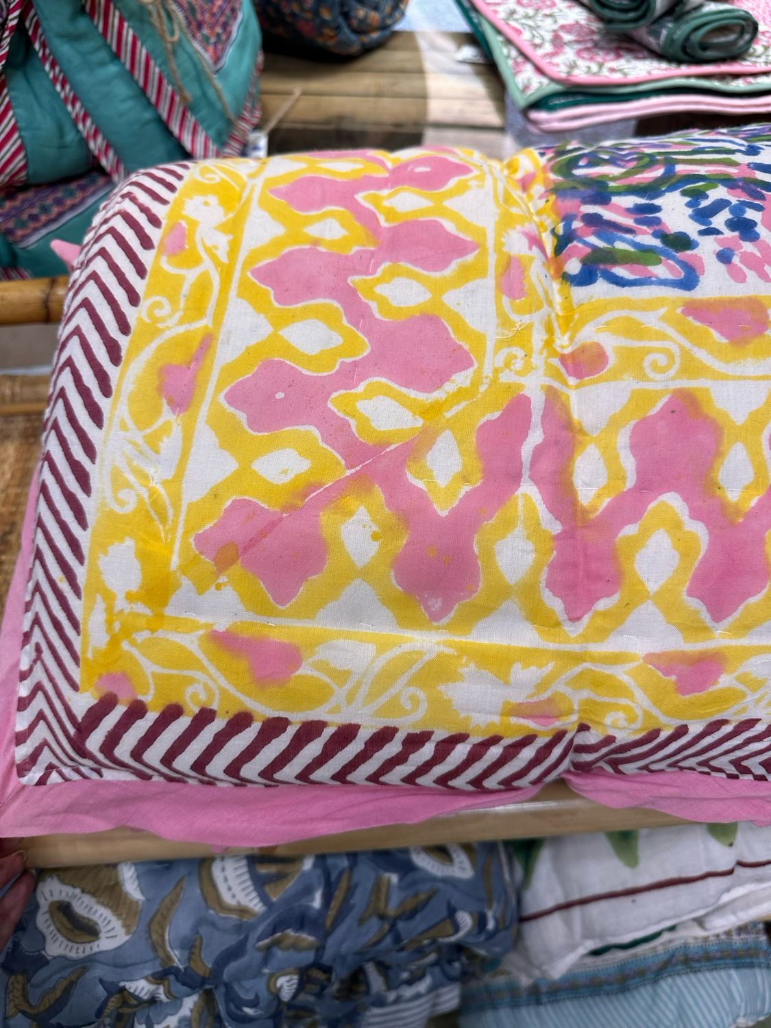 Trapunta Morbida 150x225 LETTO SINGOLO pois rosa giallo e celeste