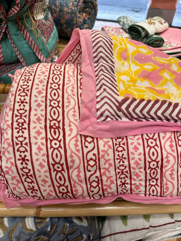 Trapunta Morbida 150x225 LETTO SINGOLO pois rosa giallo e celeste