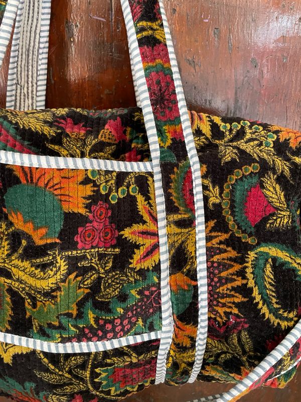 Duffle Bag Velluto Nera e Senape con Fiori