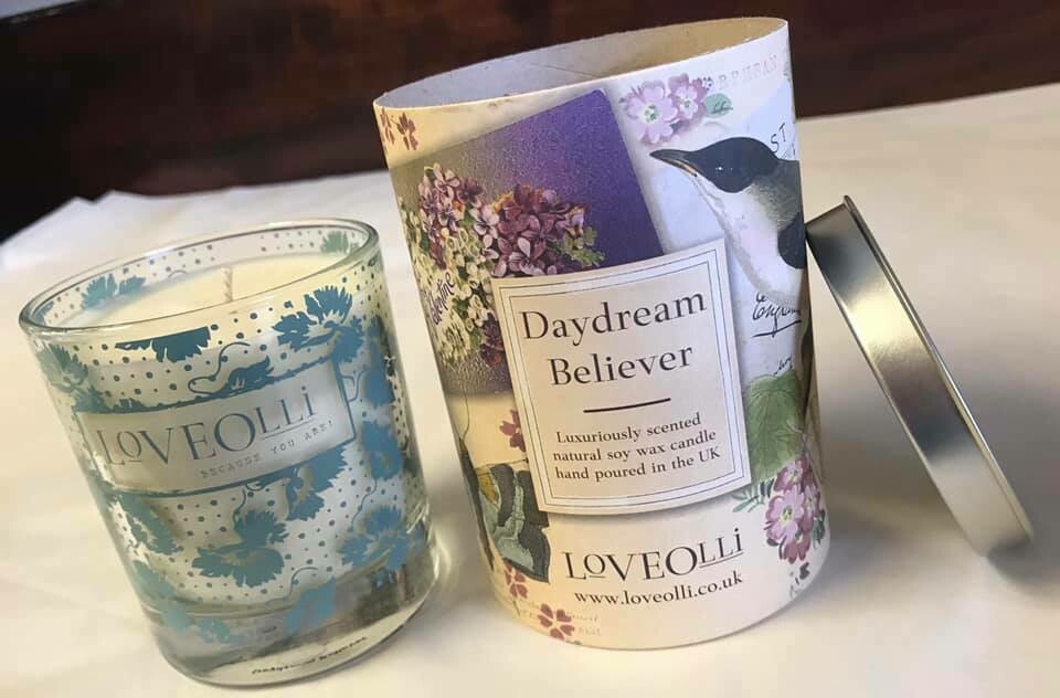 Candle/Loveolli//Daydream Believer