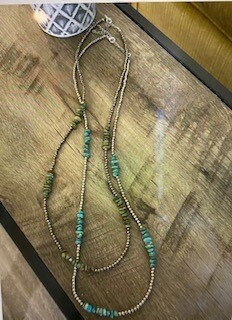 Jewelry/turquoise necklace
