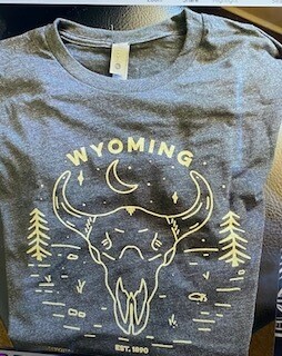 Tee Shirt/Wyoming/skull