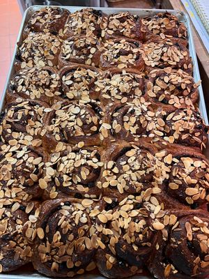 Raisin Cinnamon Roll with sliced Almonds