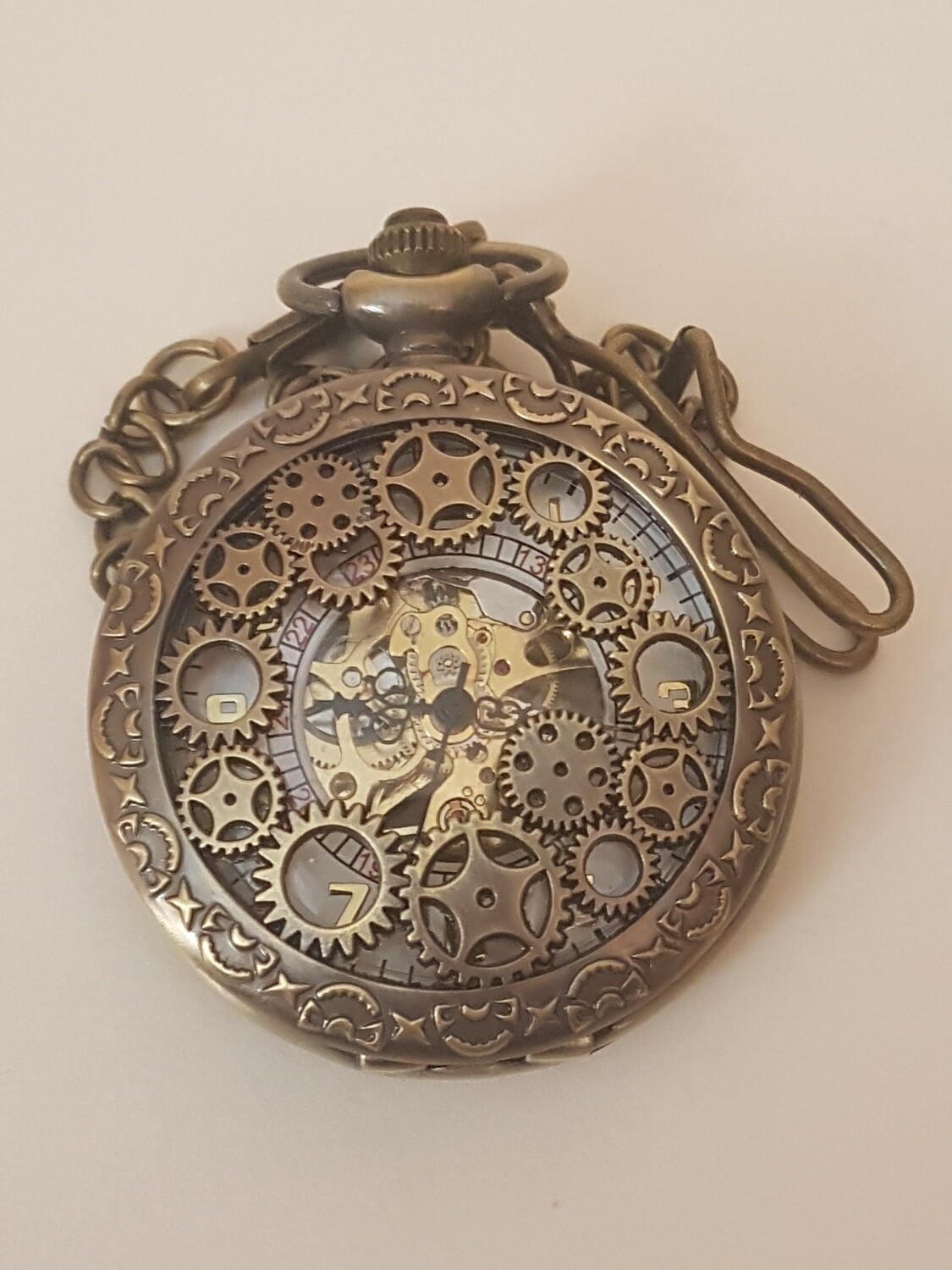 Mechanical Retro Skeleton Wind up Pocket Watch featuring Cogs and Gears