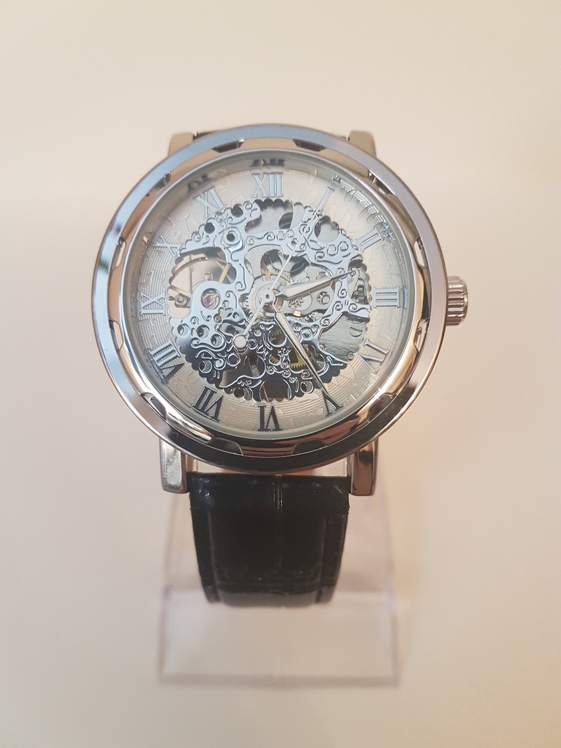 Skeleton Design mechanical wind up wristwatch