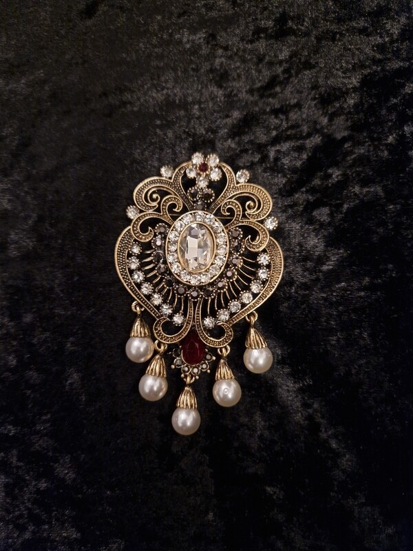Pendant Brooch With Pearl Like Drops & Rhinestones