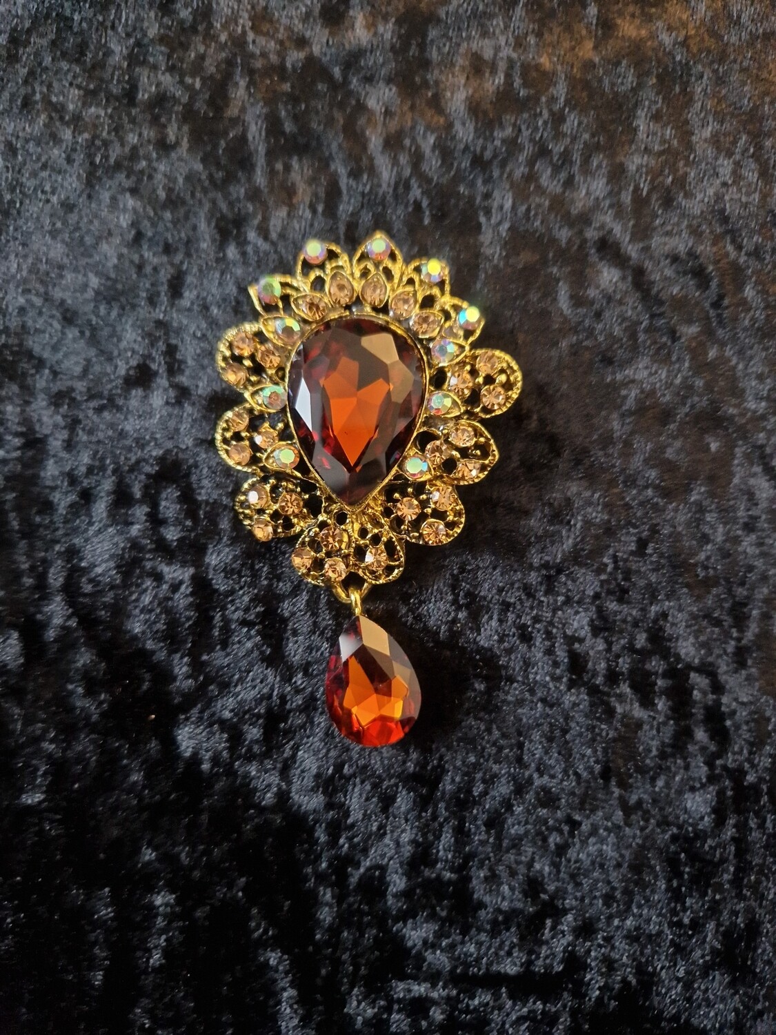 Water Drop Rhinestone Brooch Gold Tone