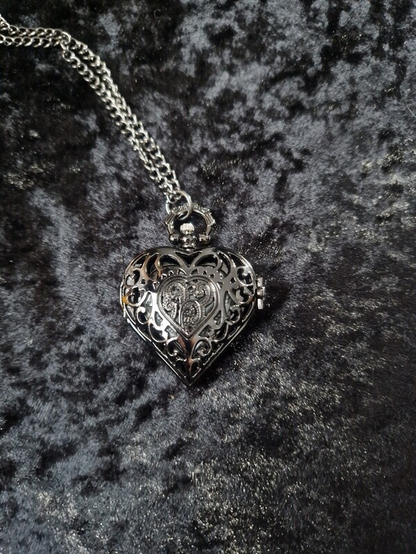 Black Heart Quartz Pocket Watch