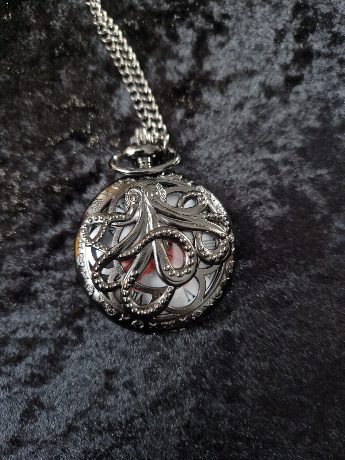 Black Tone Octopus Quartz Pocket Watch