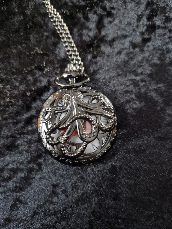 Black Tone Octopus Quartz Pocket Watch