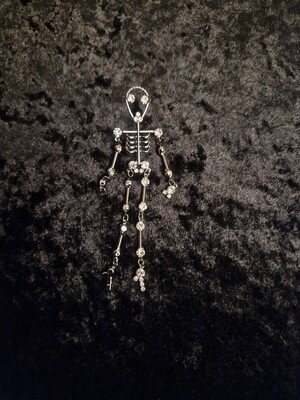 Skeleton Pin Black Tone