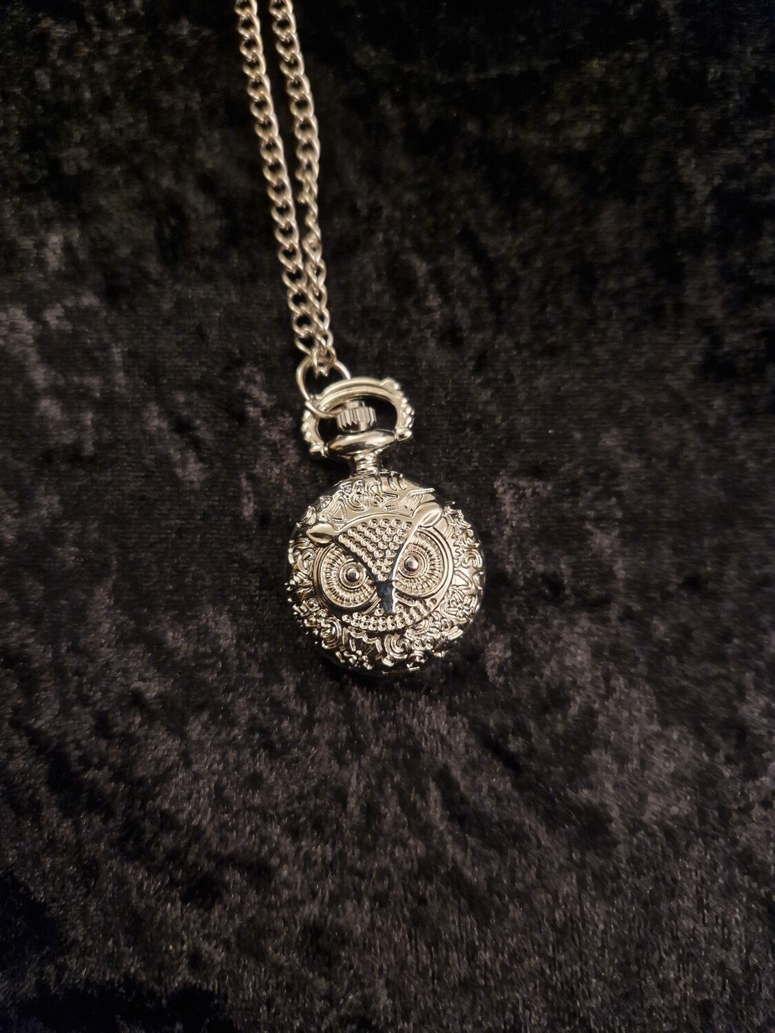 Silver Tone Owl Quartz Pocket Watch