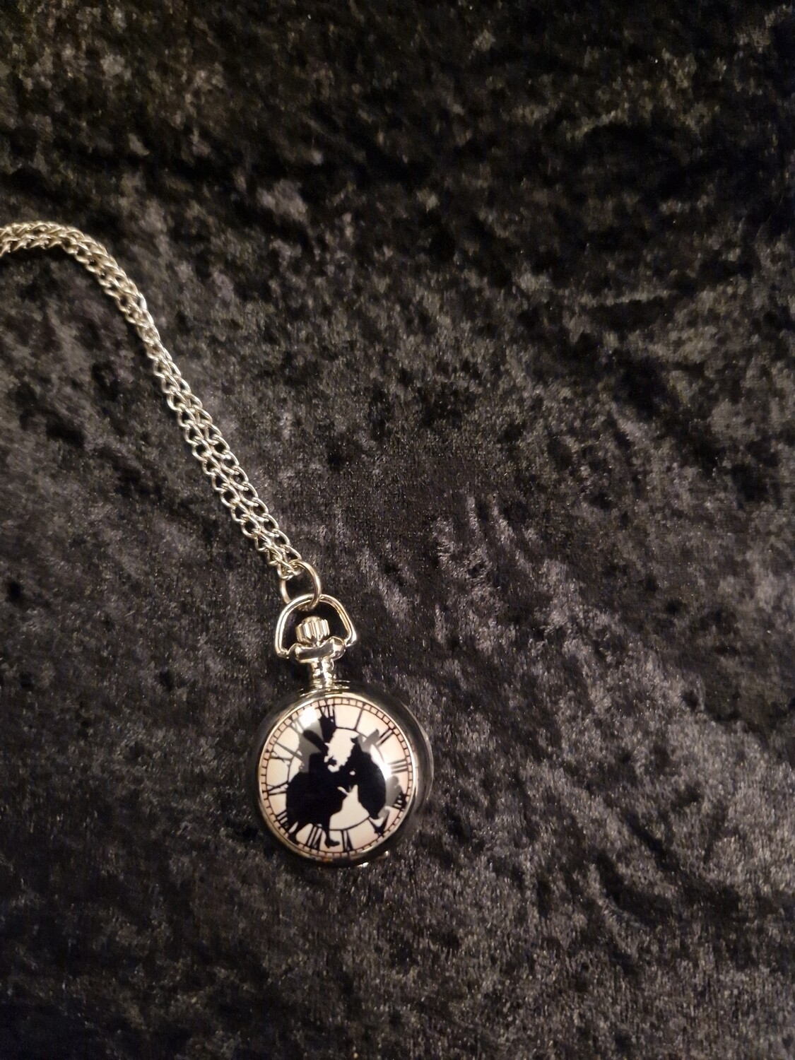 Silver Tone Alice in Wonderland Quartz Pocket Watch