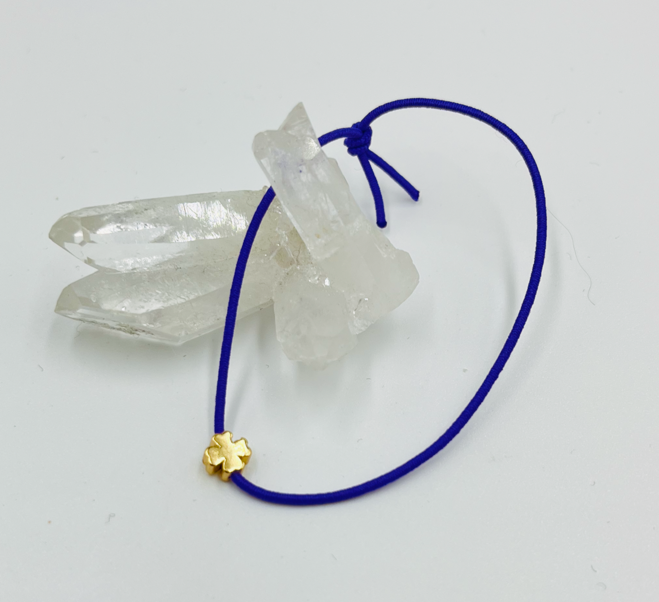 Glücksbringer-Armband mit Kleeblatt blau