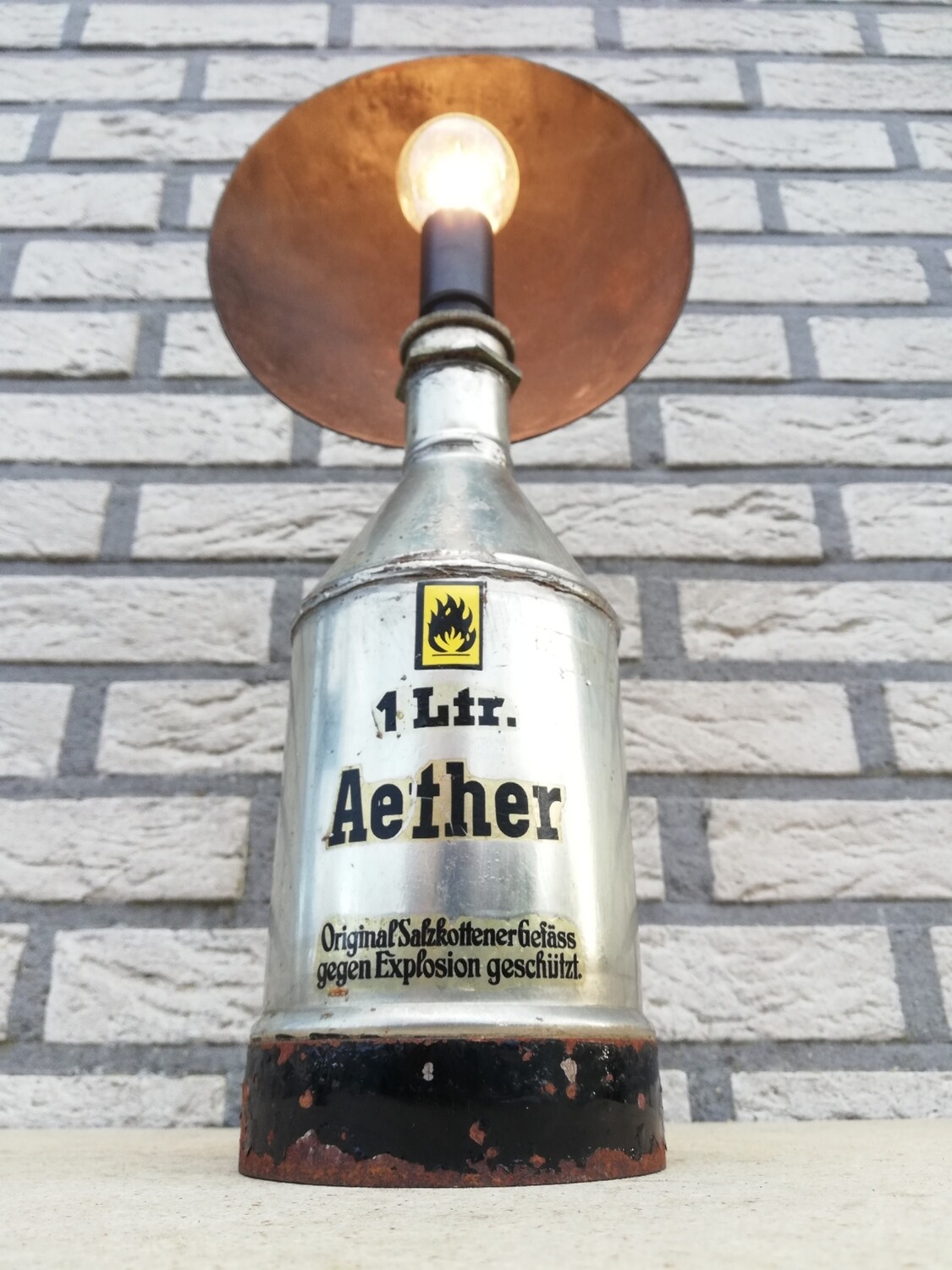 Aetherfles lamp