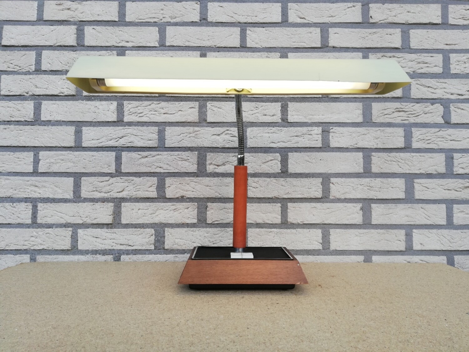 Bureaulamp National, Matsushita 1970&#39;s