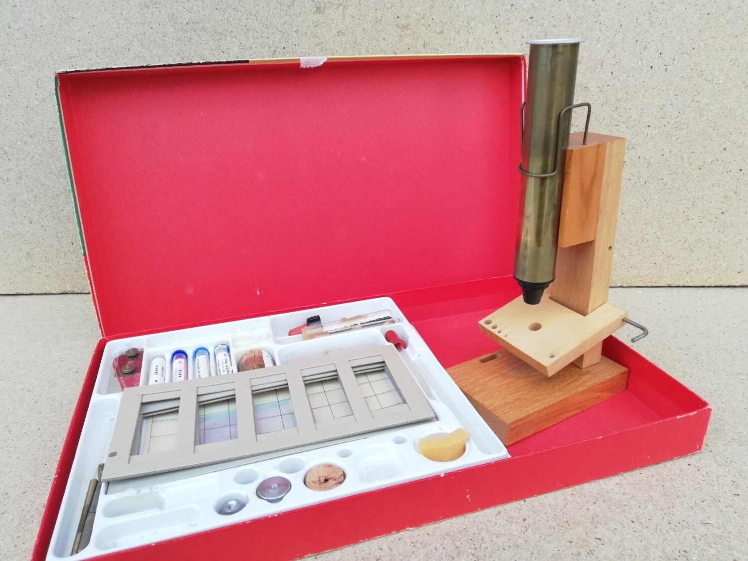 Kosmos 'le petit biologiste' 1960's