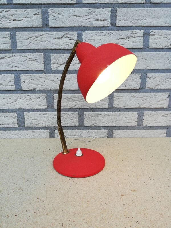 Vintage rood bureaulampje 'Aluminor'