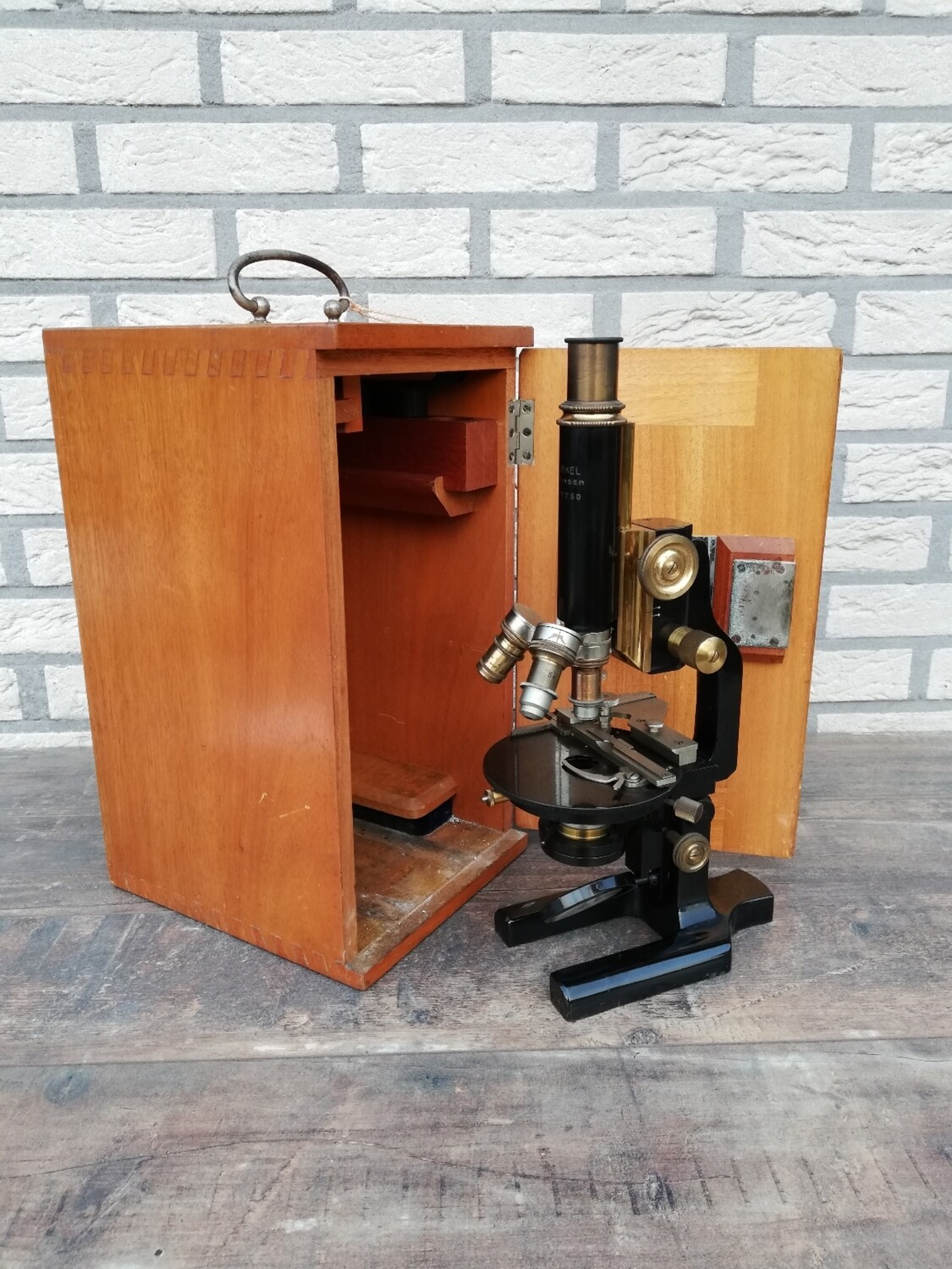 Antieke microscoop R. Winkel