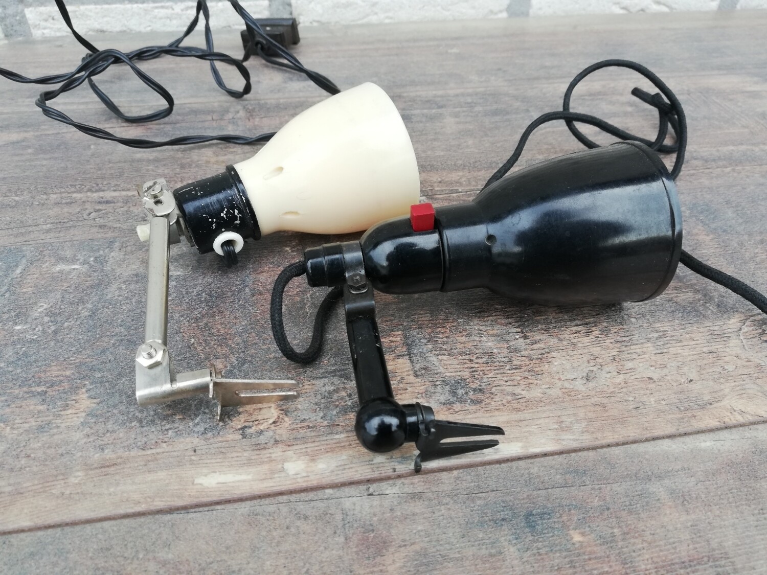 Duo kleine machinelampjes