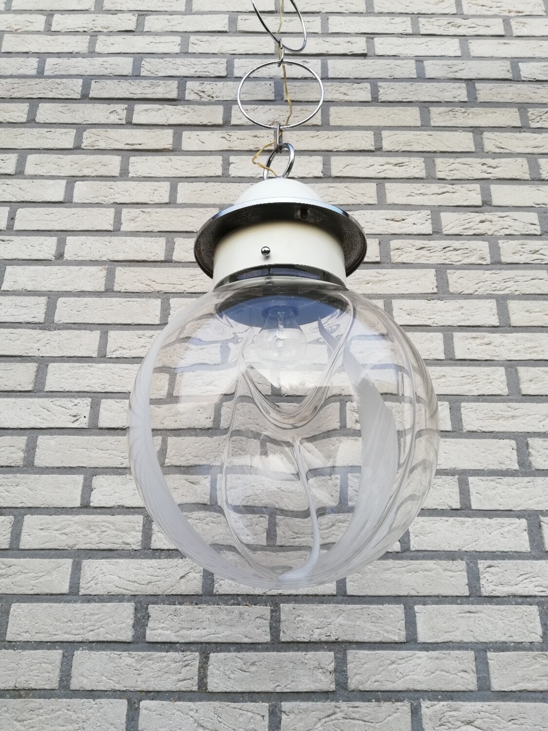Membrana hanglamp door Toni Zuccheri