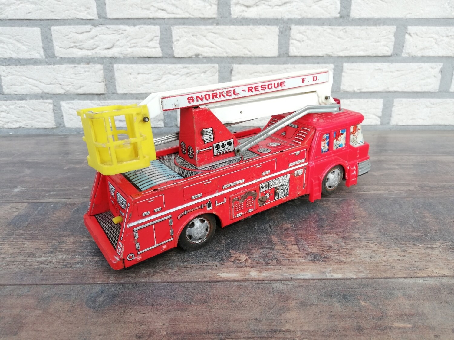 Blikken brandweerwagen J-Toy
