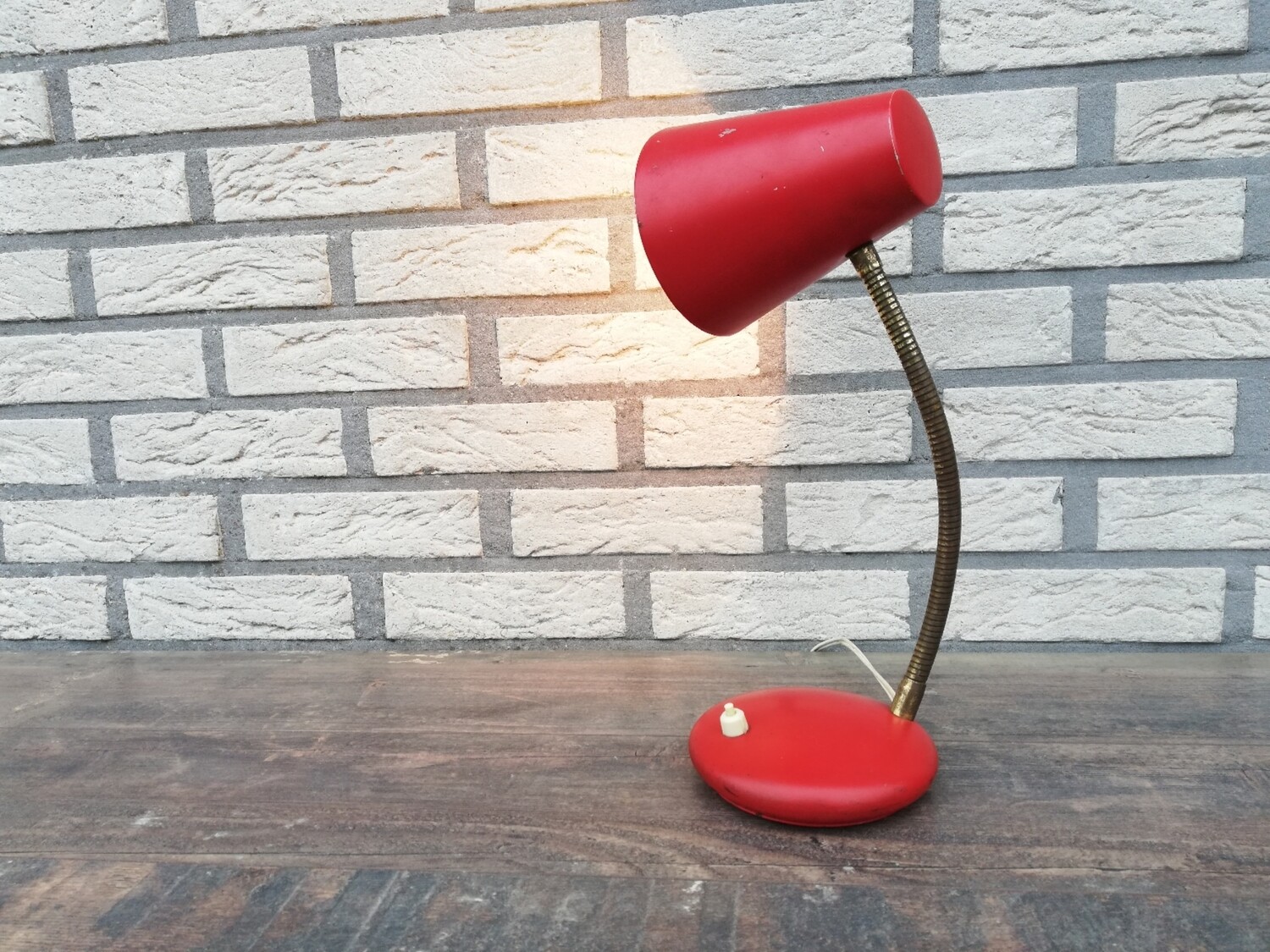 Vintage bureaulampje rood