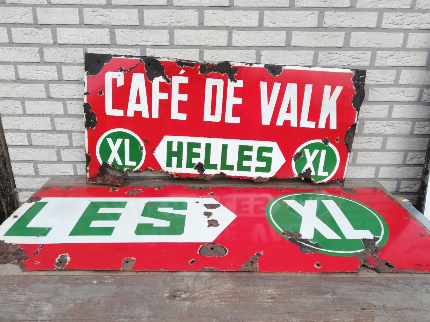 Emaille borden Helles XL
