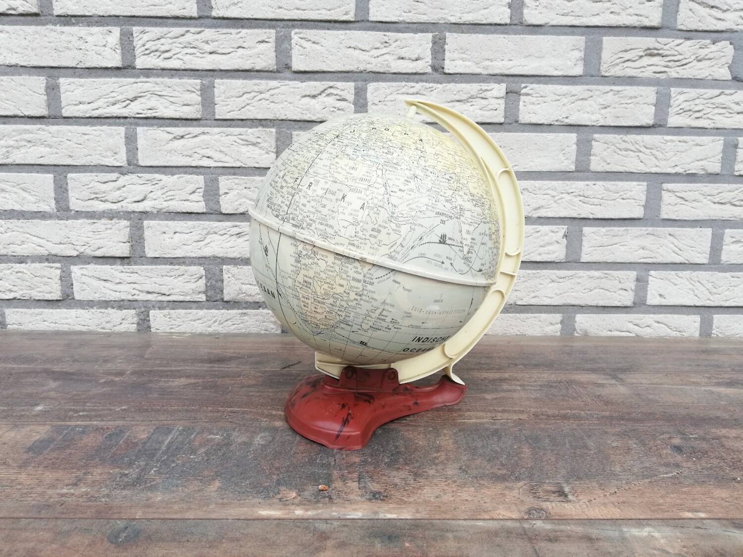 Vintage wereldbol MS