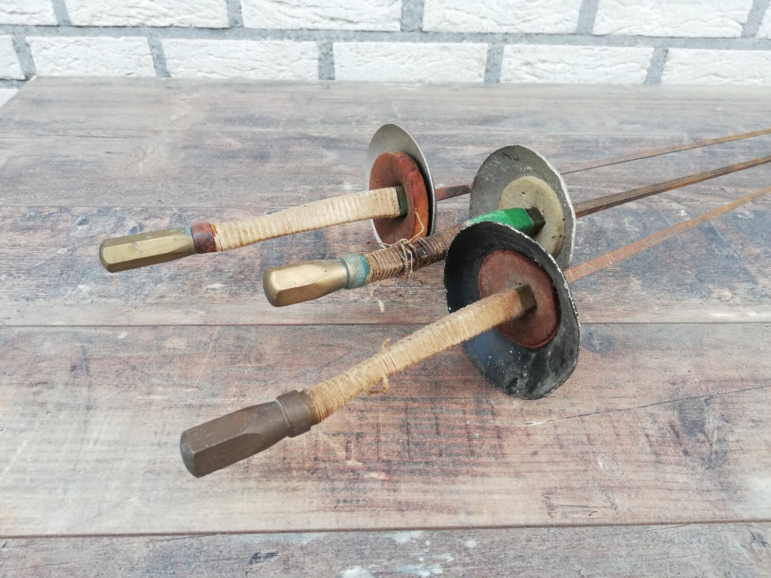 3 oude scherm degens
