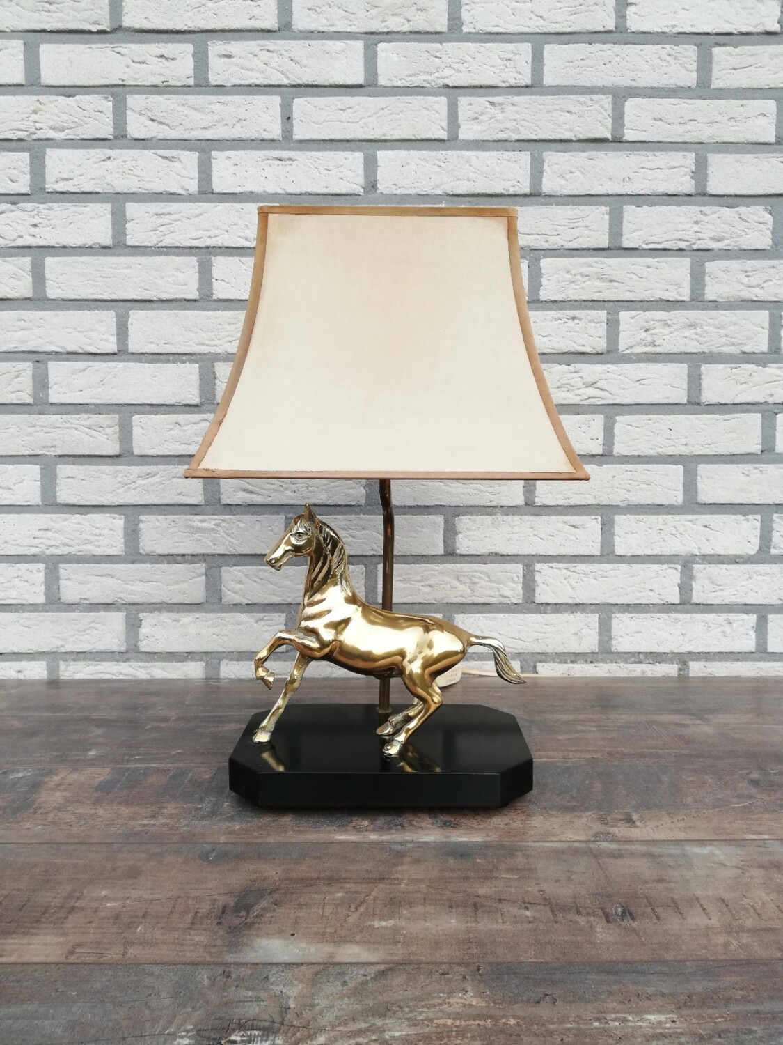 Vintage regency lamp met paard