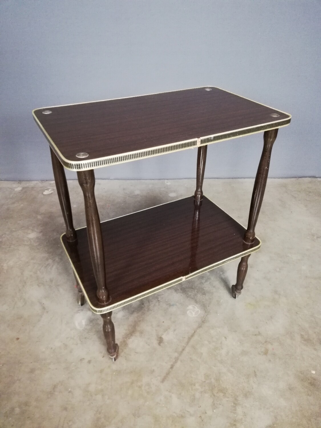 Vintage serveerwagentje / theekarretje