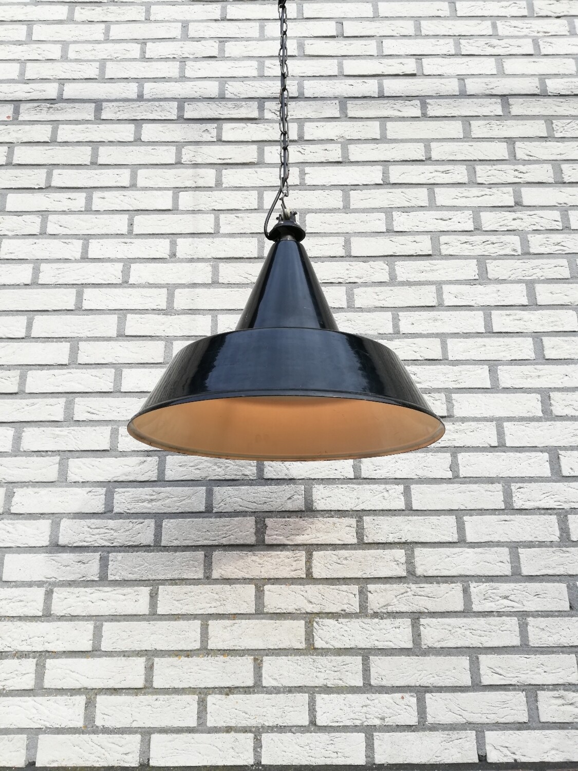 Grote emaille hanglamp zwart