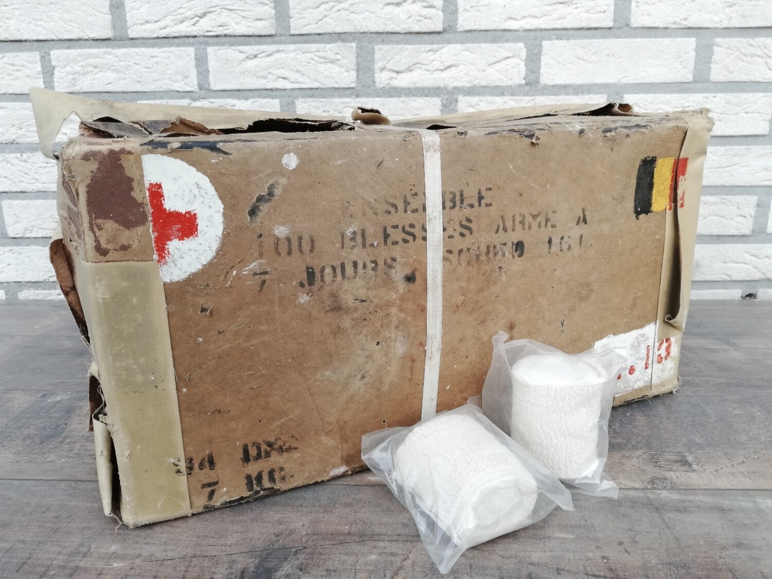 Complete doos verbanden Belgisch leger