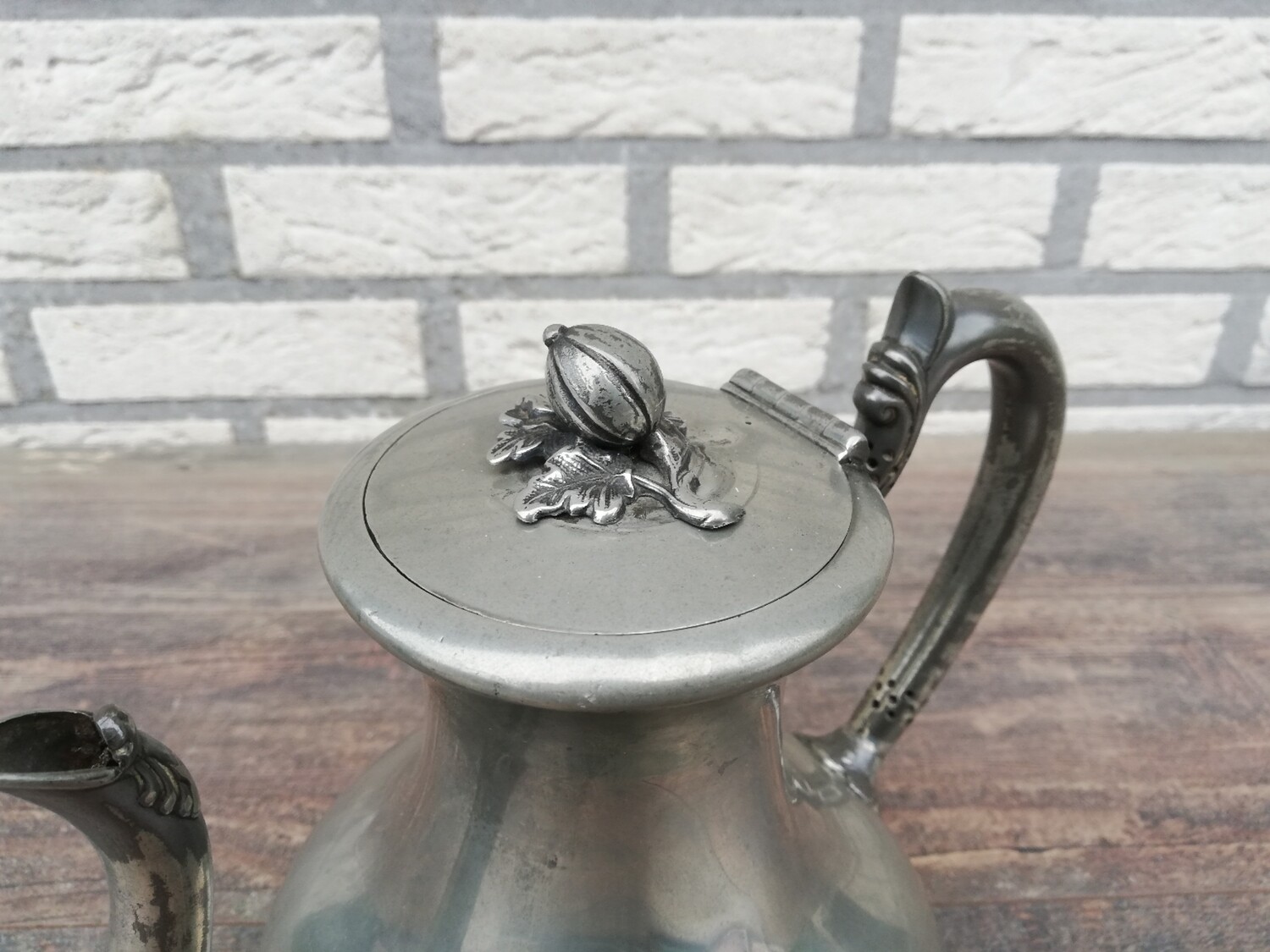 Antieke verzilverde theepot Walker &amp; Hall