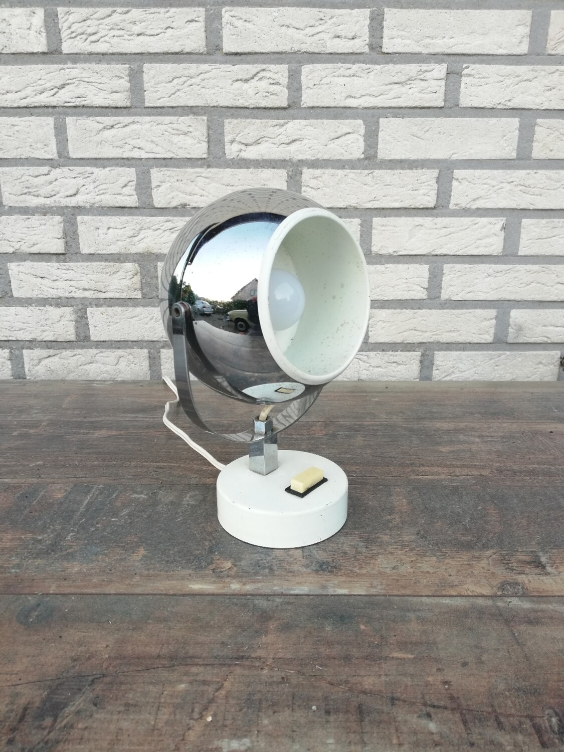 Vintage eyeball lamp chroom / wit